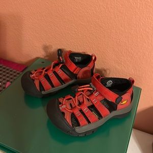 Keen kids Sandals size 10